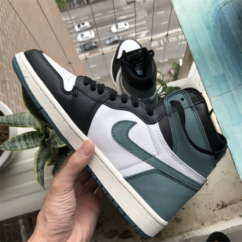 Jordan AJ 1 Retro High Caly Green Sneaker 555088-135 - 
