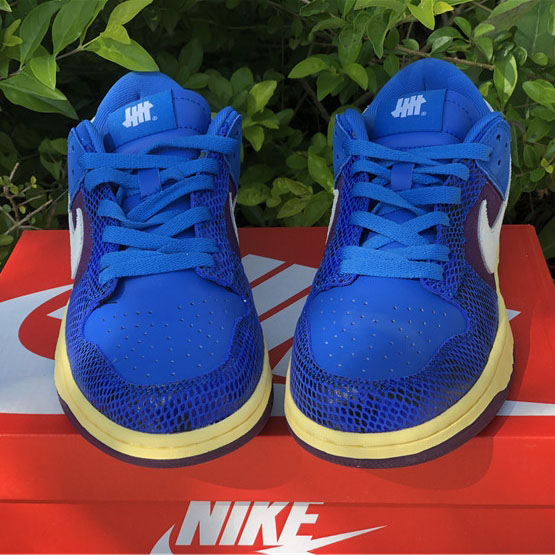 Undefeated X Nike Dunk Low - 