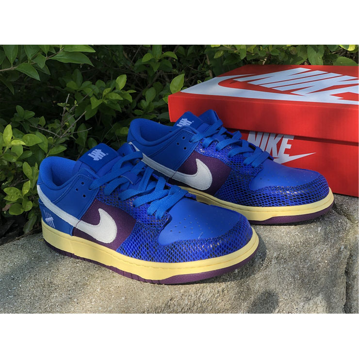 Undefeated X Nike Dunk Low - 