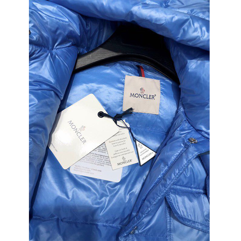 Moncler Lamentin Short Down Jacket In Blue - PerfectKickZ