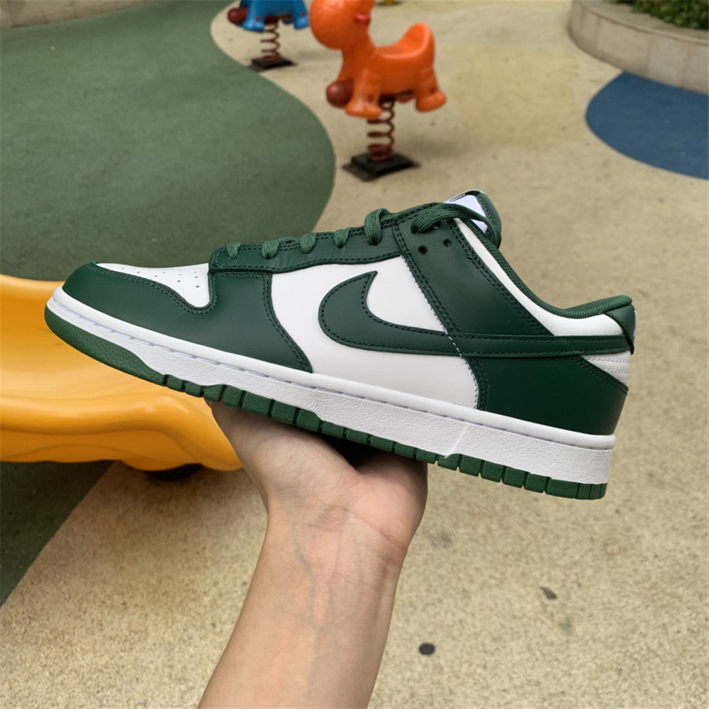 Nike Dunk Low Team Green Sneaker - PerfectKickZ