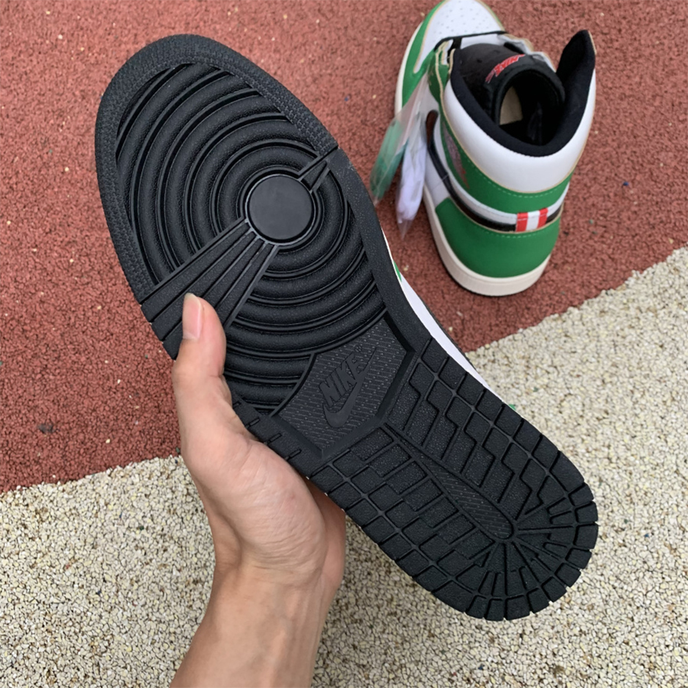 Jordan AJ1 High OG WMNS “Lucky Green” - 