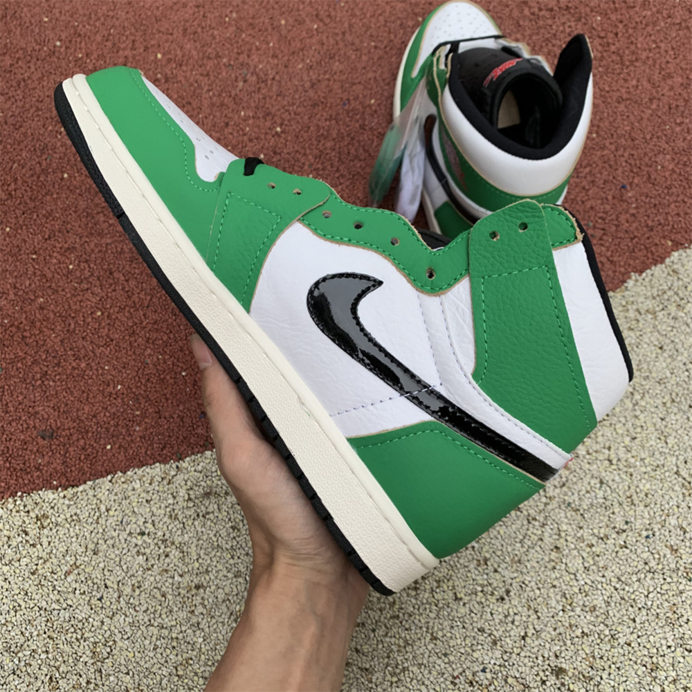 Jordan AJ1 High OG WMNS “Lucky Green” - 