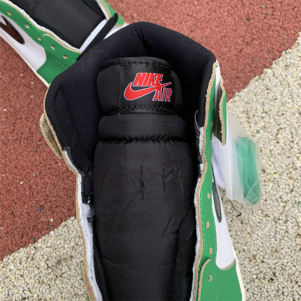 Jordan AJ1 High OG WMNS “Lucky Green” - 