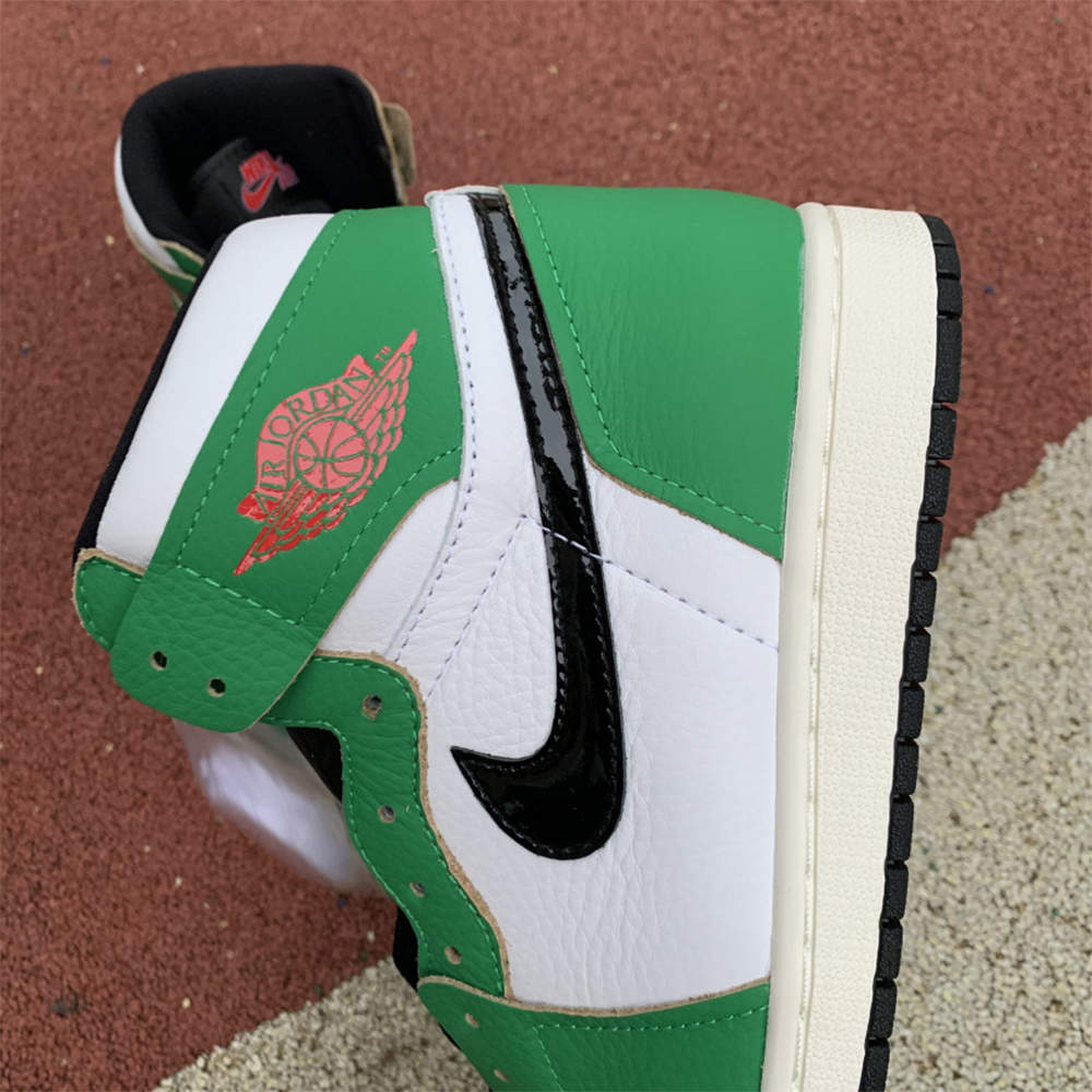 Jordan AJ1 High OG WMNS “Lucky Green” - PerfectKickZ