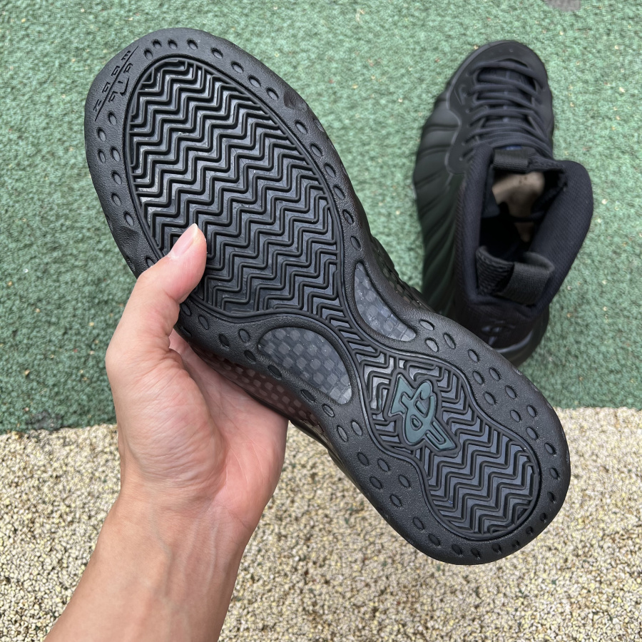 Nike Air Foamposite One 314996-001 - PerfectKickZ