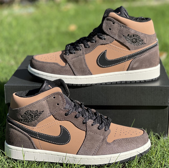 Jordan AJ1 Mid DC7294-200 - PerfectKickZ