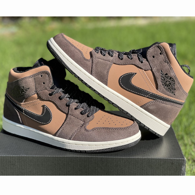 Jordan AJ1 Mid DC7294-200 - PerfectKickZ