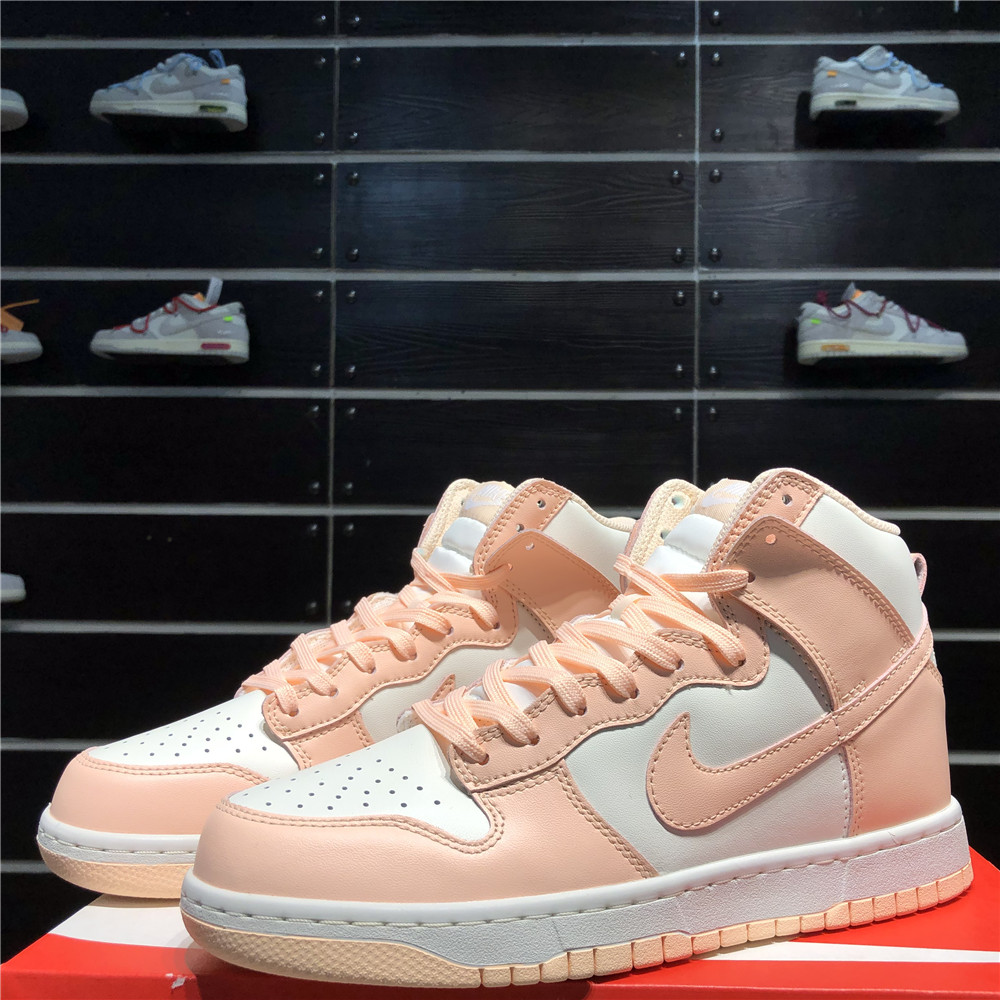 Nike Wmns SB Dunk HighCrimson Tint Sneaker - PerfectKickZ