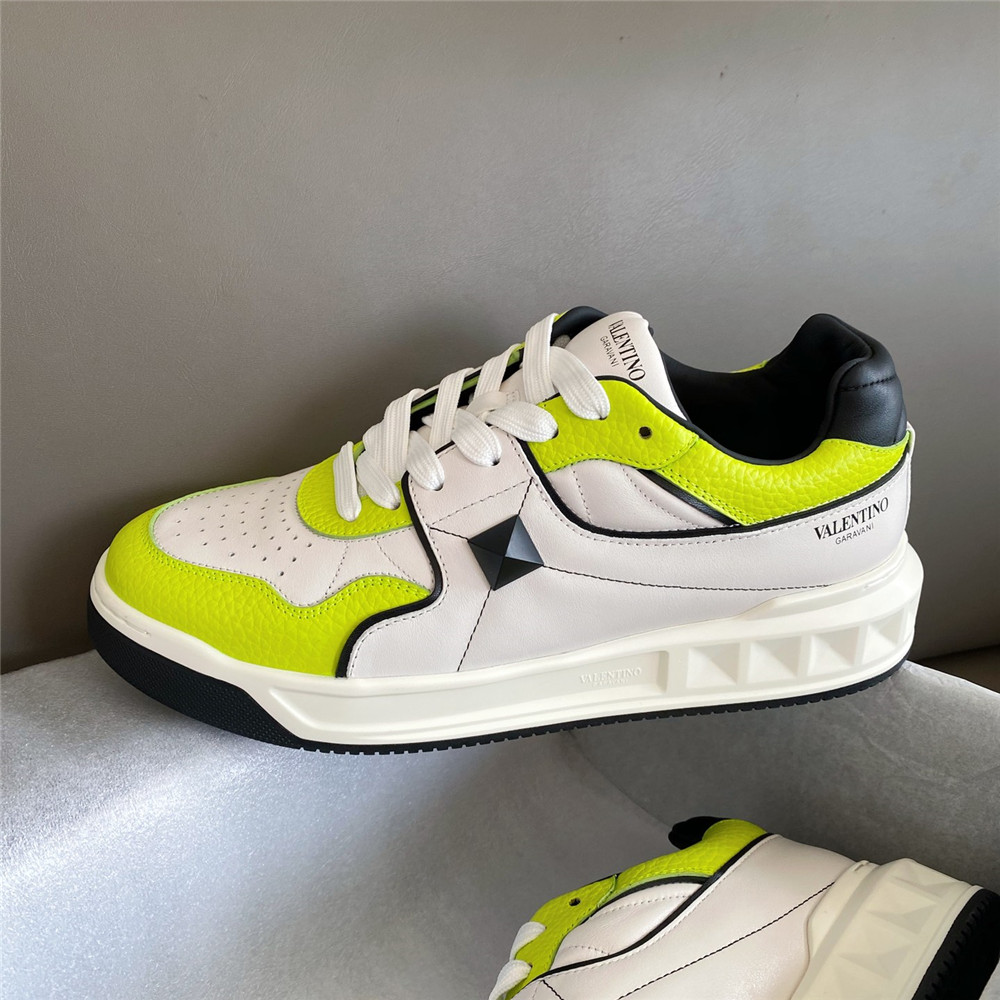 Valenti  Garavani One Stud Low-Top Sneaker In Nappa - PerfectKickZ