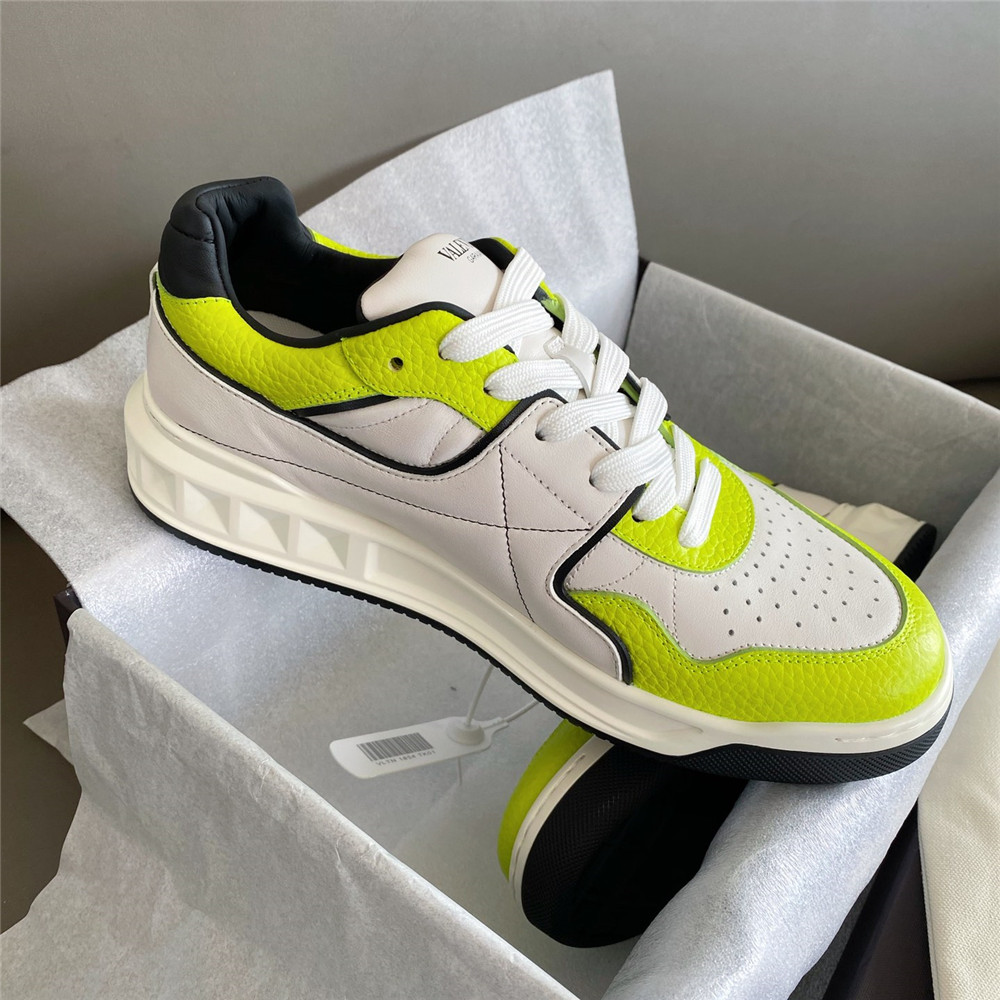Valenti  Garavani One Stud Low-Top Sneaker In Nappa - 