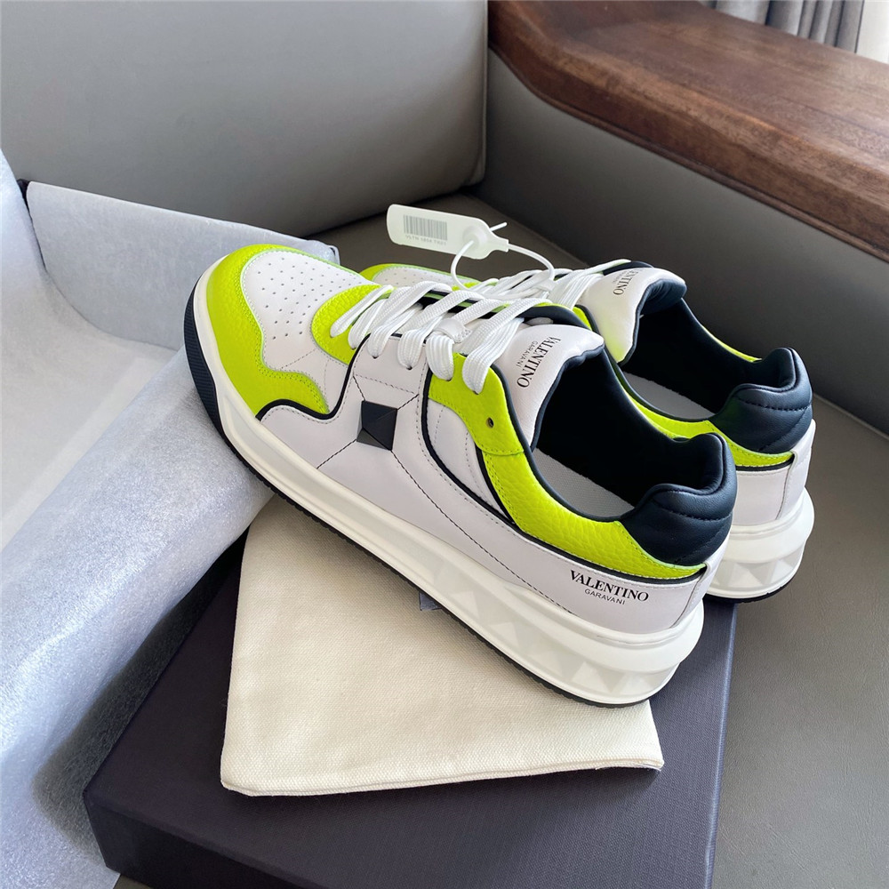 Valenti  Garavani One Stud Low-Top Sneaker In Nappa - 