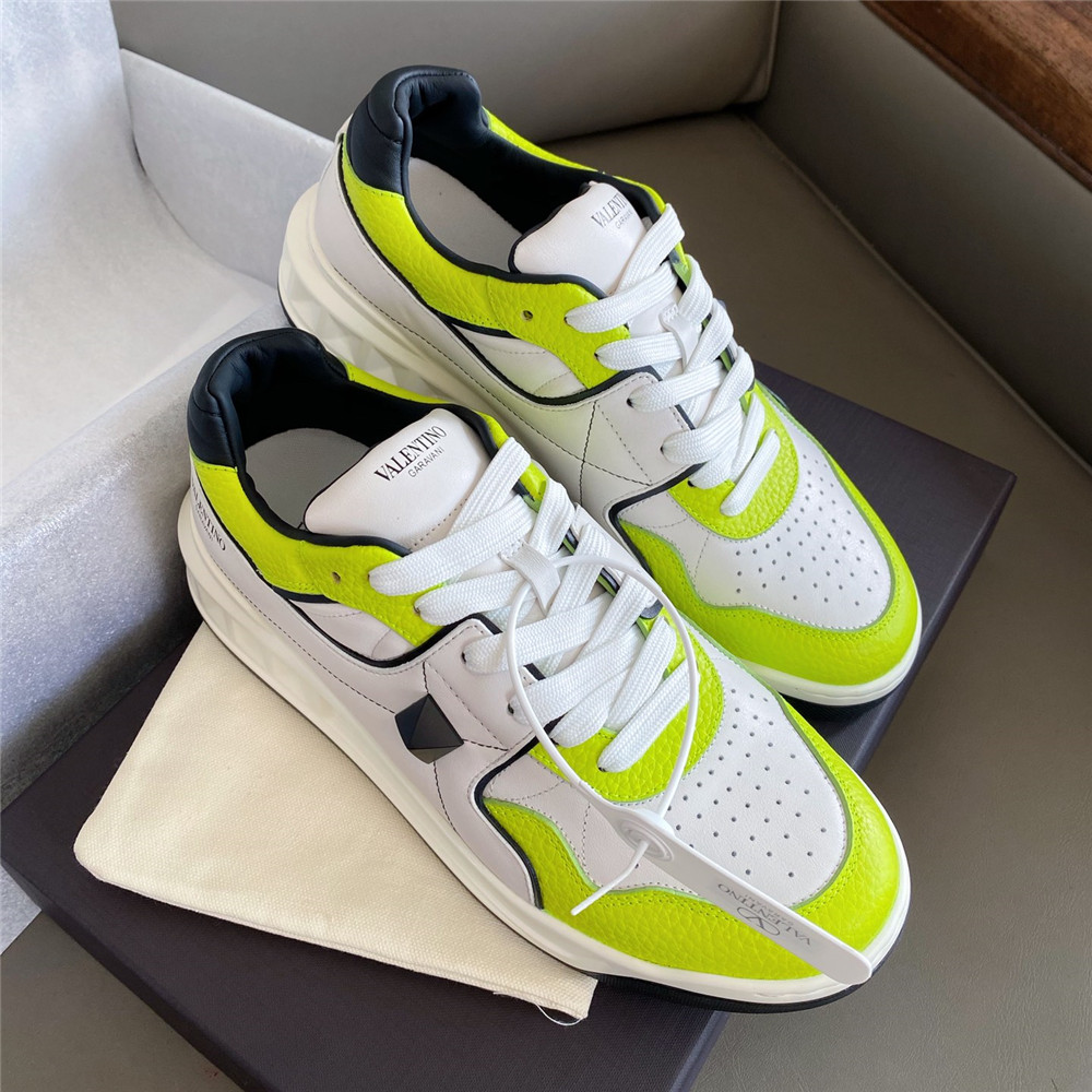 Valenti  Garavani One Stud Low-Top Sneaker In Nappa - PerfectKickZ