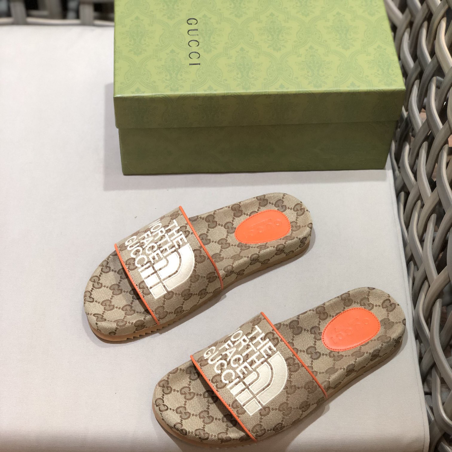 Gucci x The North Face Slides - 