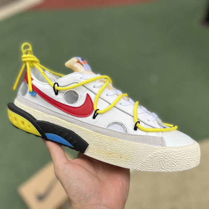 Off-White X Nike Blazer Low DH7863-100 - 