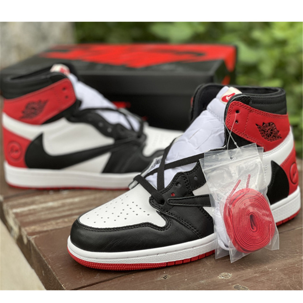 Jordan AJ1 Sneaker In Red&Black DH3227  - PerfectKickZ