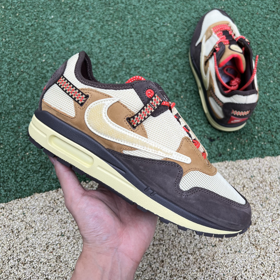 Nike Travis Scott X Max1 - 