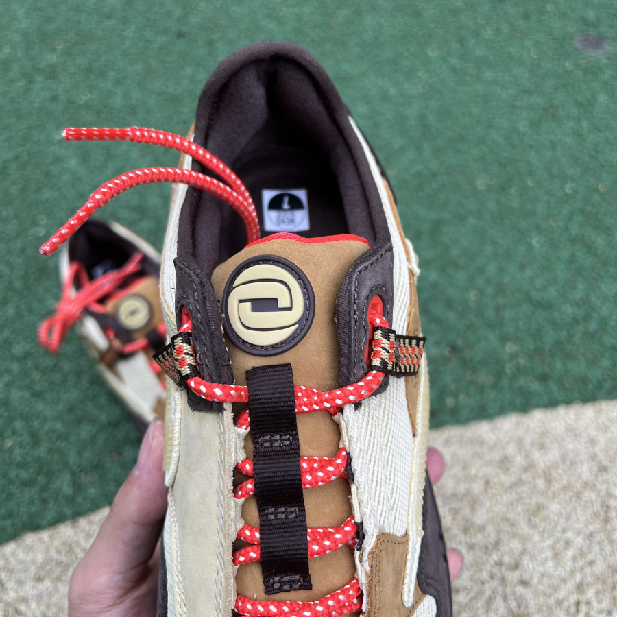 Nike Travis Scott X Max1 - 