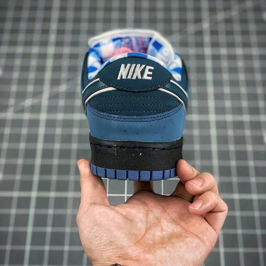 Nike SB Dunk Low Blue Lobster 2009 Sneaker - PerfectKickZ