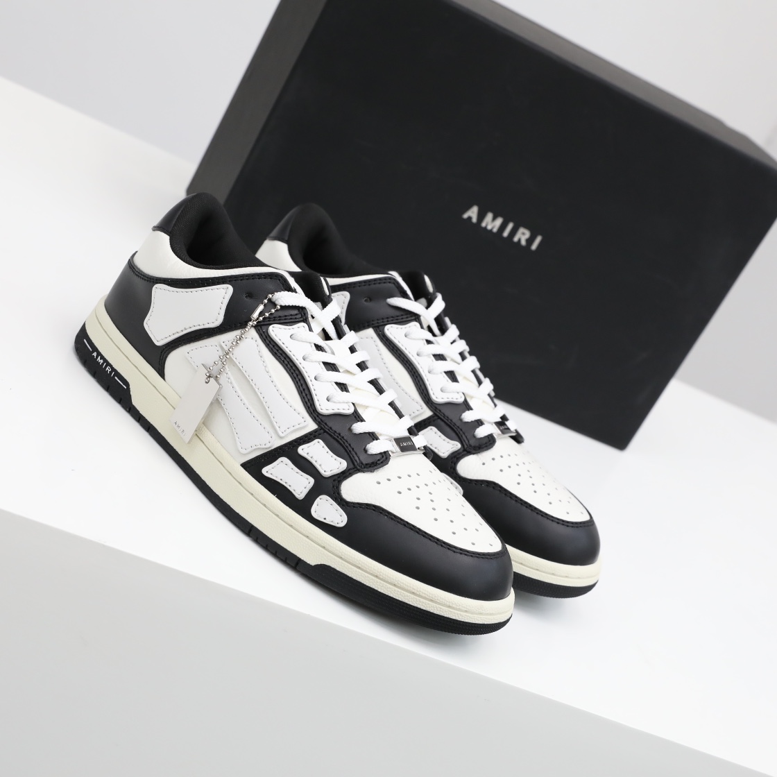 Amiri Skel-Top Low Sneaker White/Black - PerfectKickZ