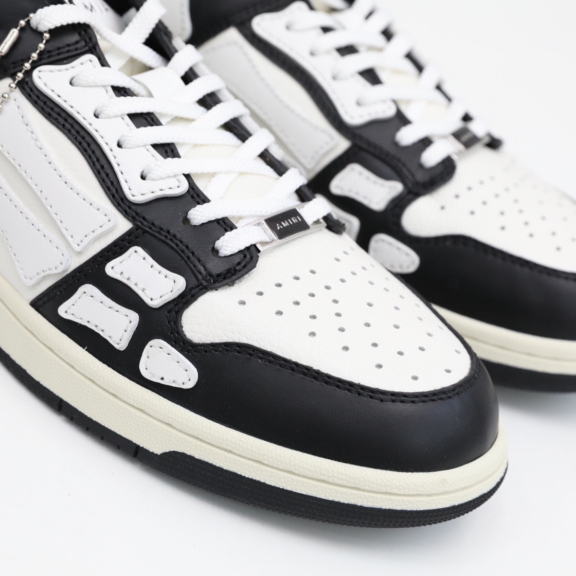 Amiri Skel-Top Low Sneaker White/Black - PerfectKickZ