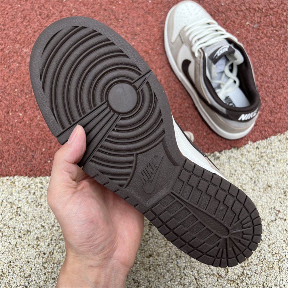 Nike Dunk Low Sneaker - 