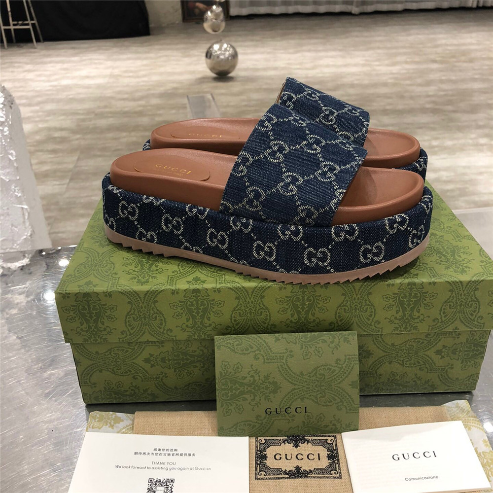 Gucci Women's Platform Slide Sandal(Blue and Ivory) - 