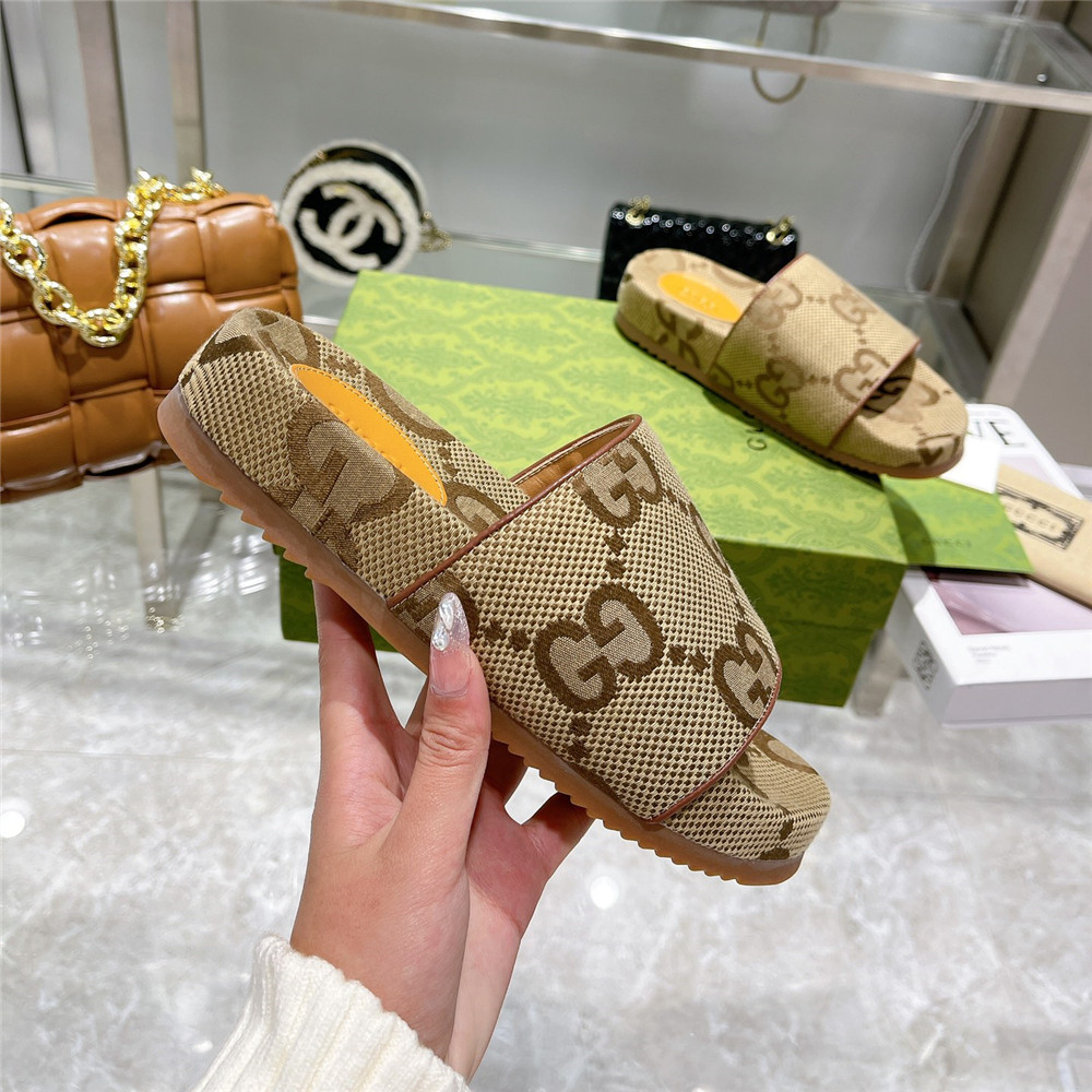Men's GG Canvas Slide Sandal(Beige) - 