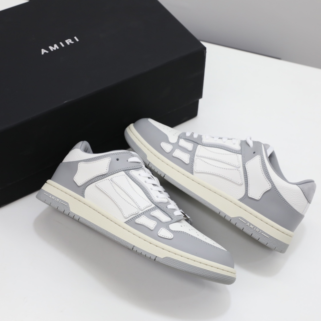 Amiri Skel-Top Low Sneaker Grey/White - PerfectKickZ