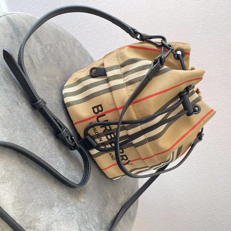 Burberry Shoulder Bag (Size 18*19.5*14cm) - PerfectKickZ