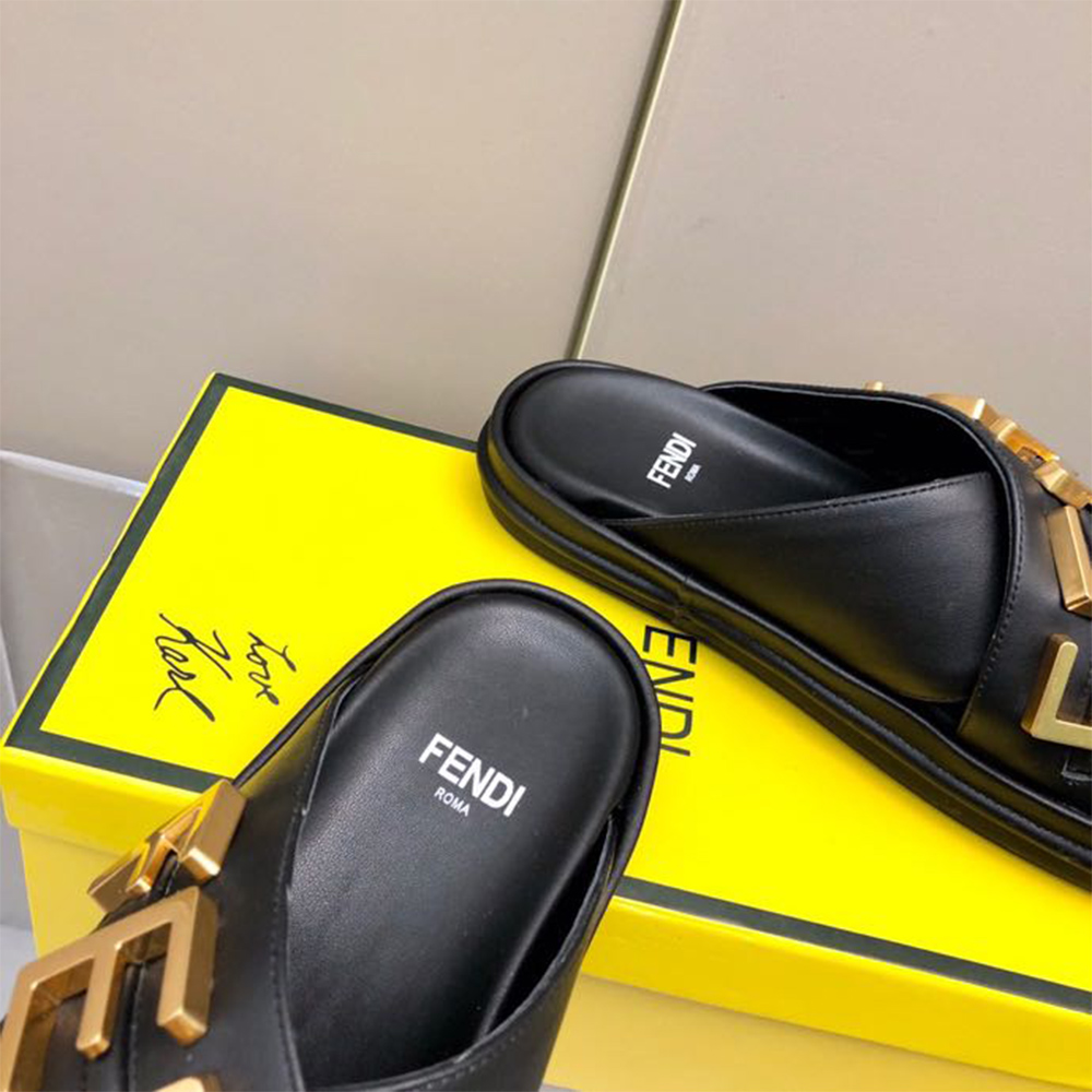 Fendi Graphy Black Leather Slides - PerfectKickZ