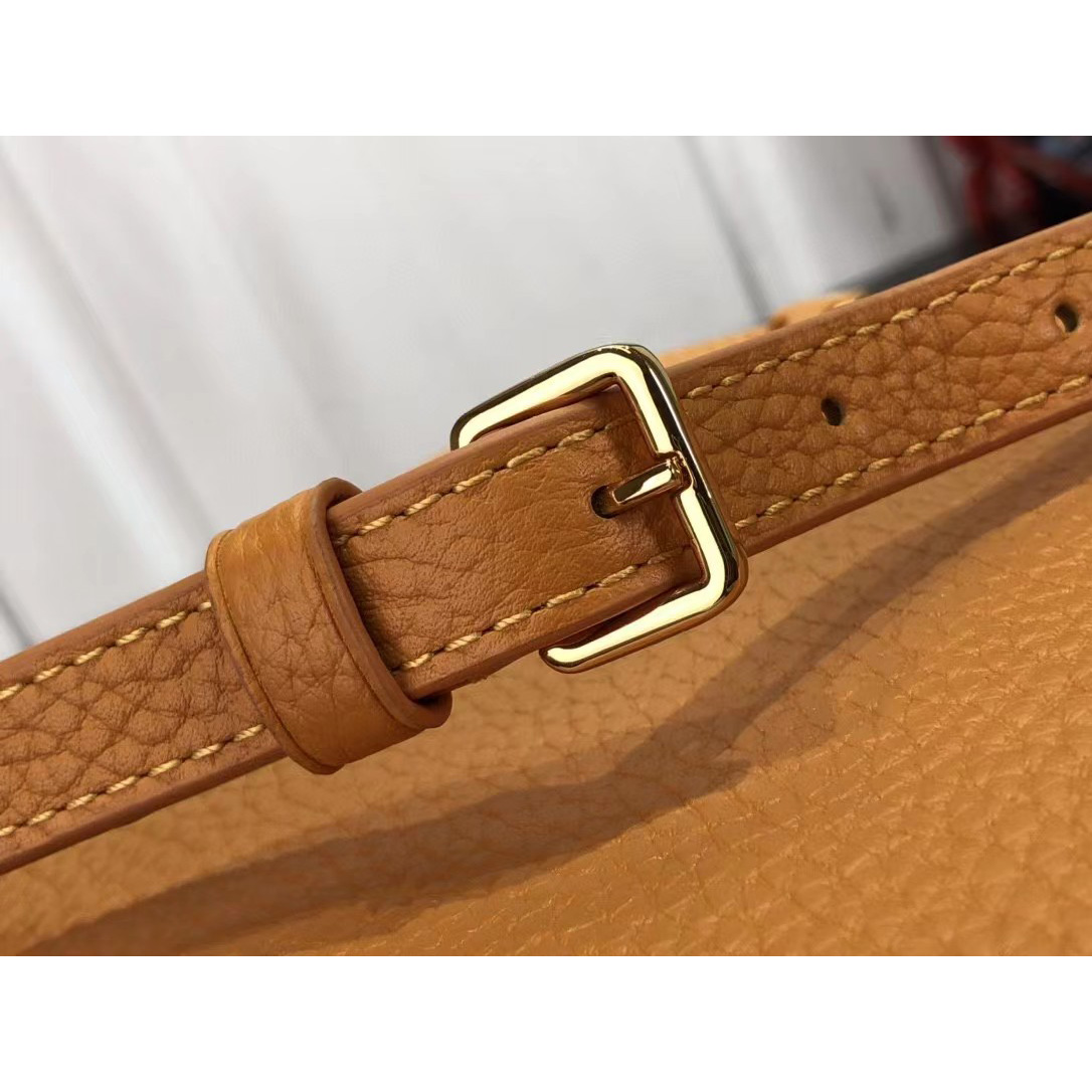 Louis Vuitton Capucines  Mini Handbag In Brown(21 x 14 x 8 cm) - 