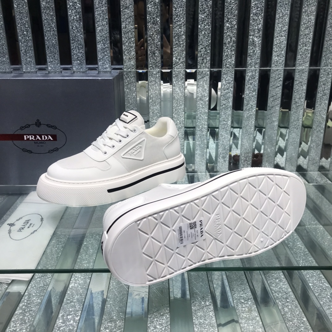 Prada Logo Sneakers In White - 