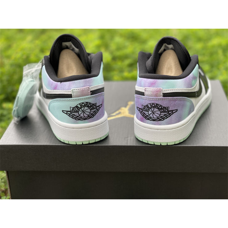 Air Jordan 1 Low Sneaker   DM1199 100 - PerfectKickZ