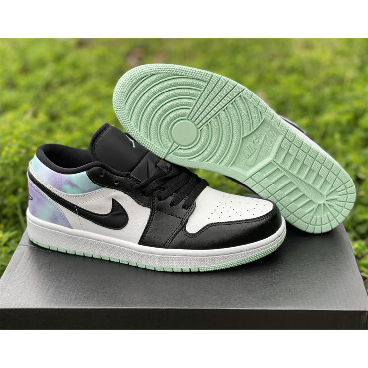 Air Jordan 1 Low Sneaker   DM1199 100 - PerfectKickZ