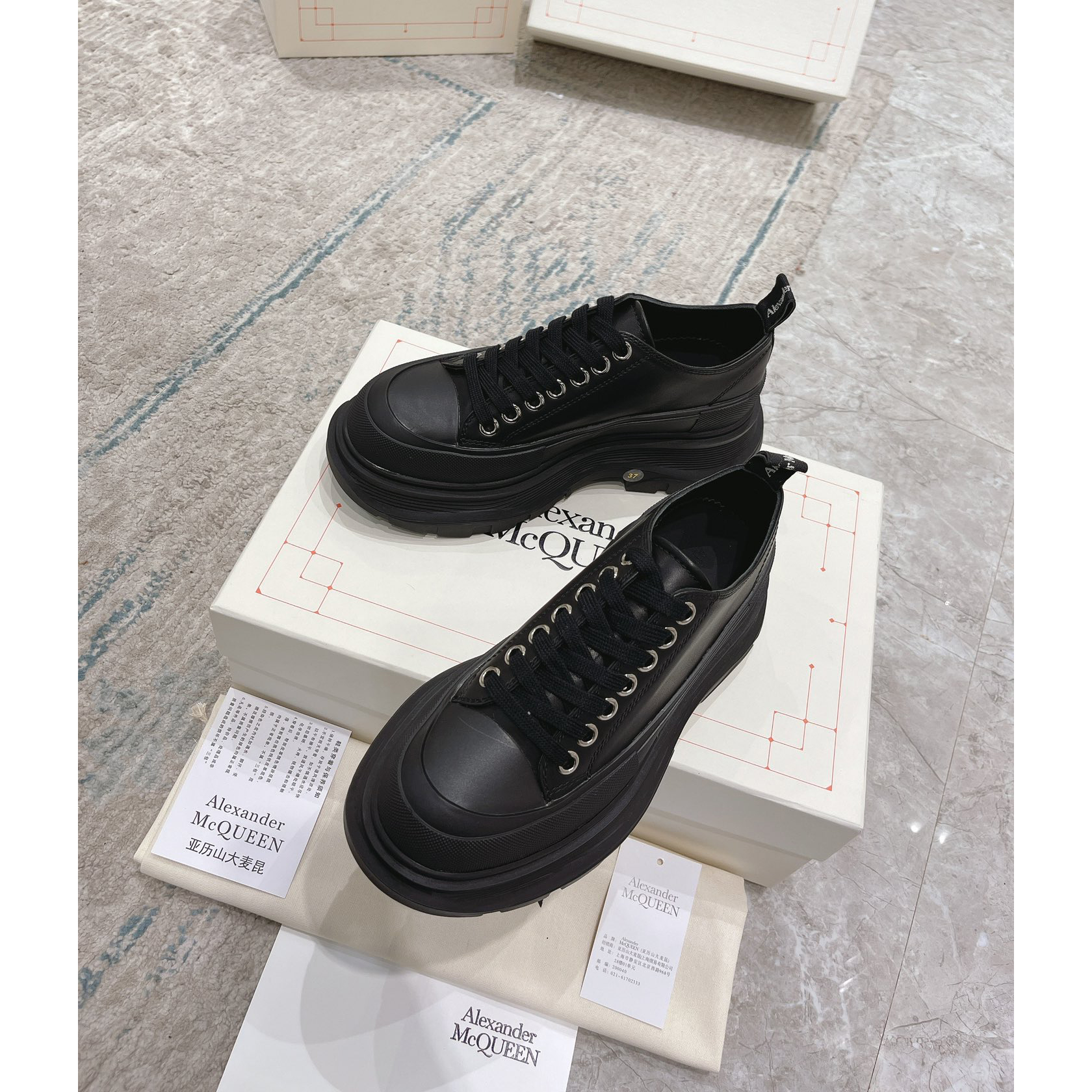 Alexander Mqueen Tread Slick Platform Low Sneakers - 
