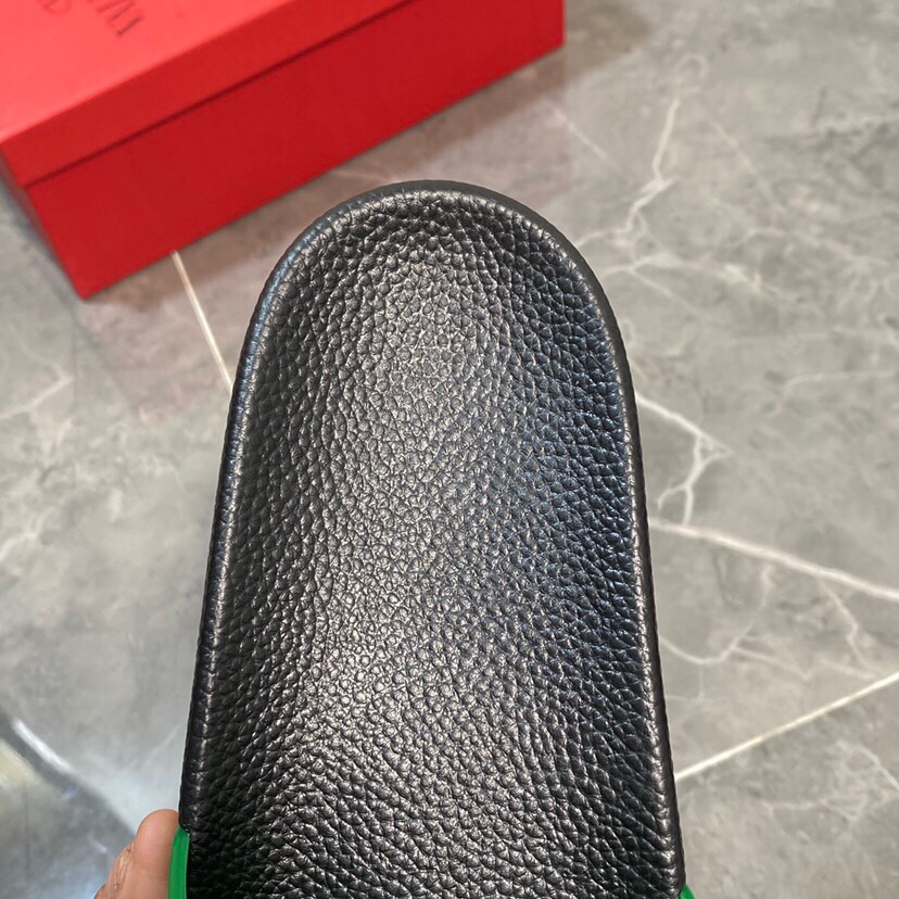 Valenti Garavani Summer V Logo Singature Sandal In Green - PerfectKickZ