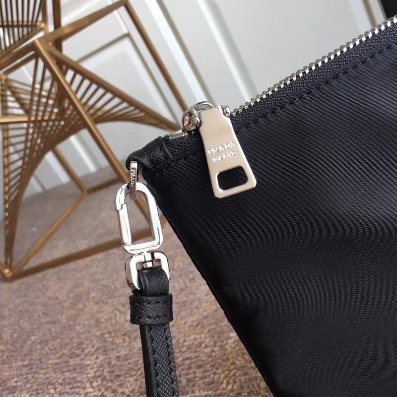 Prada Flat Pouch Black   28-18-1CM - PerfectKickZ