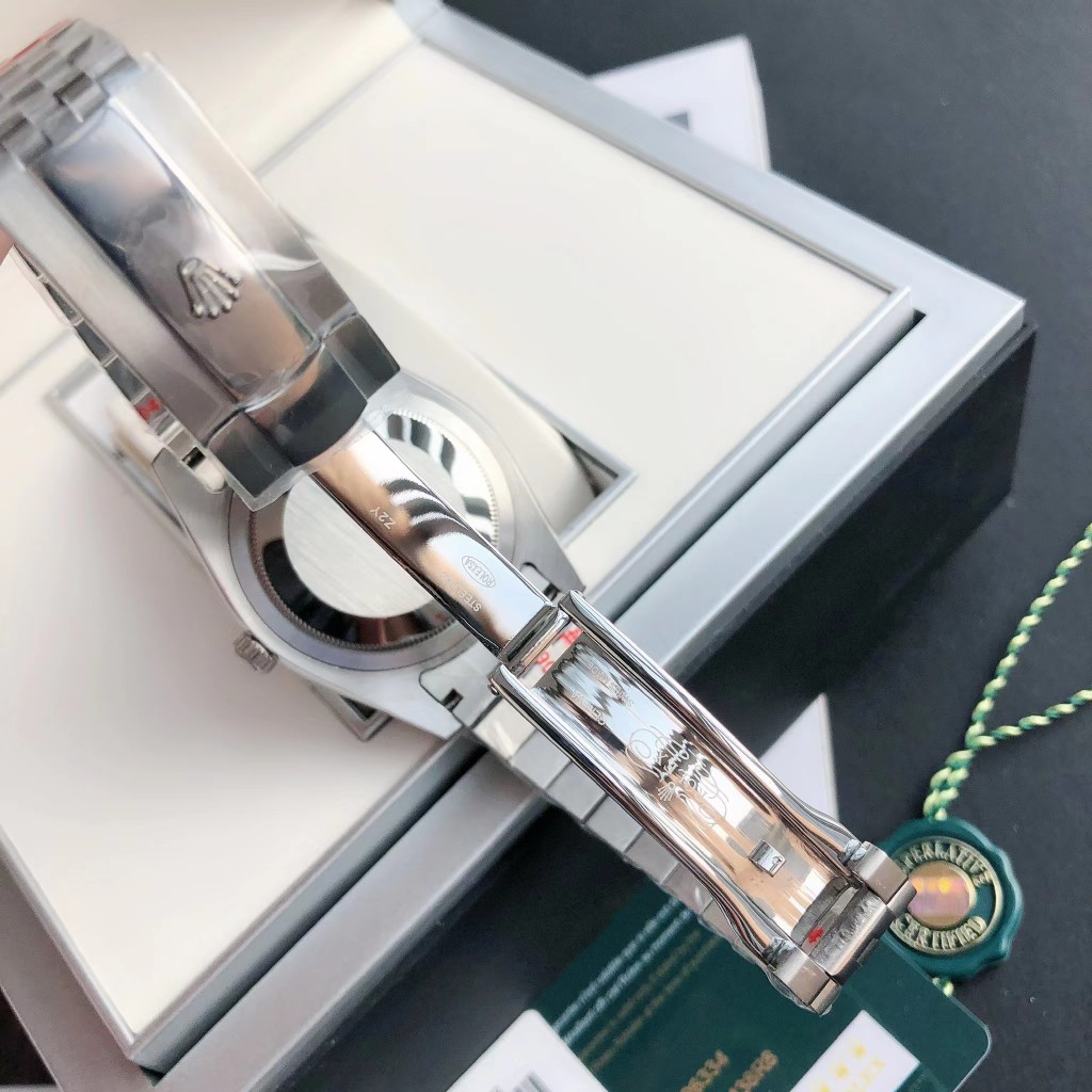 Rolex Watch  41mm - PerfectKickZ