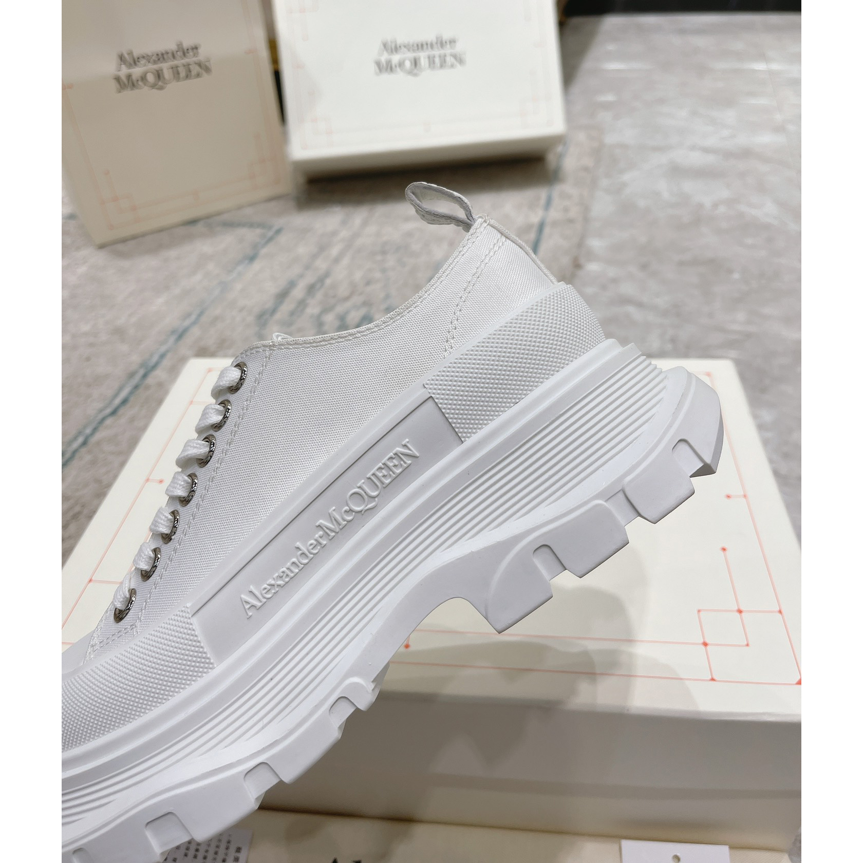 Alexander Mqueen Tread Slick Platform Low Sneakers - PerfectKickZ