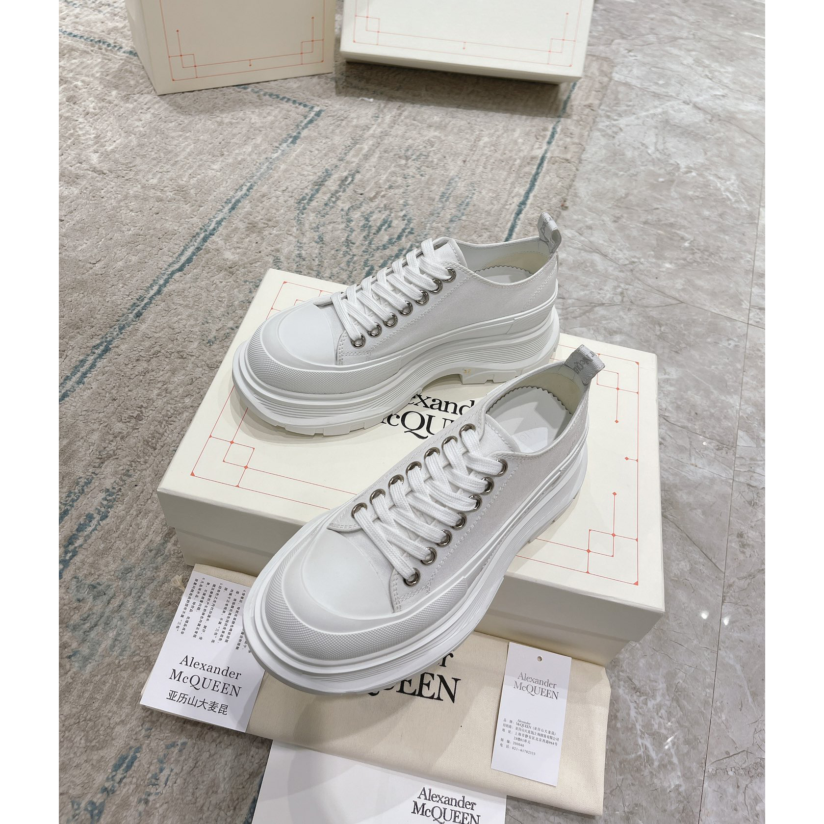 Alexander Mqueen Tread Slick Platform Low Sneakers - PerfectKickZ