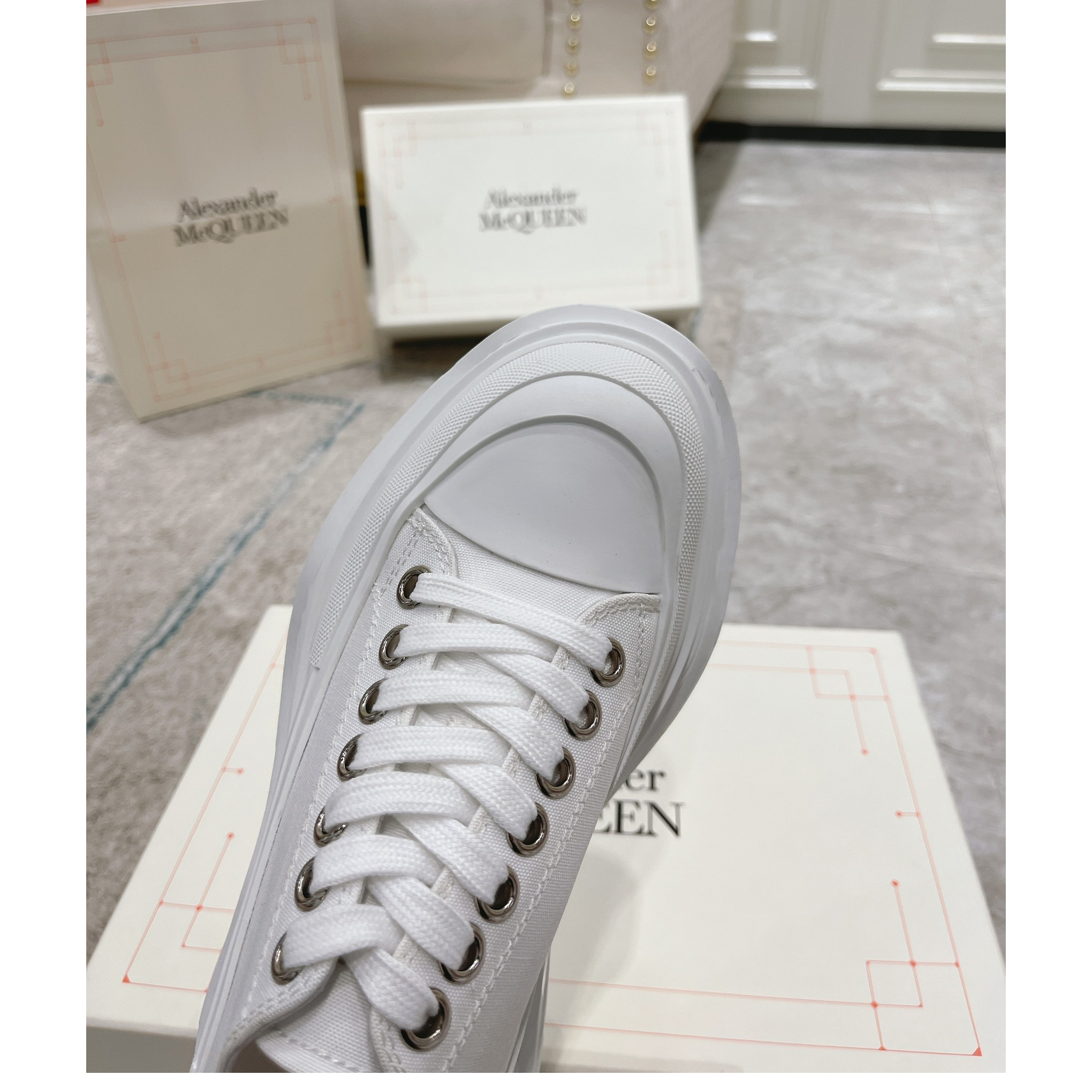 Alexander Mqueen Tread Slick Platform Low Sneakers - PerfectKickZ