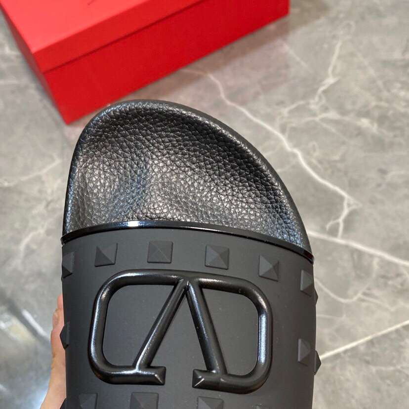 Valenti Garavani Summer V Logo Singature Sandal In Black - PerfectKickZ