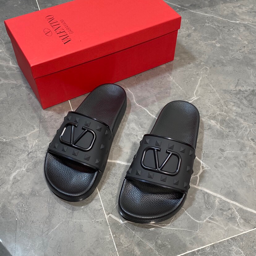 Valenti Garavani Summer V Logo Singature Sandal In Black - PerfectKickZ