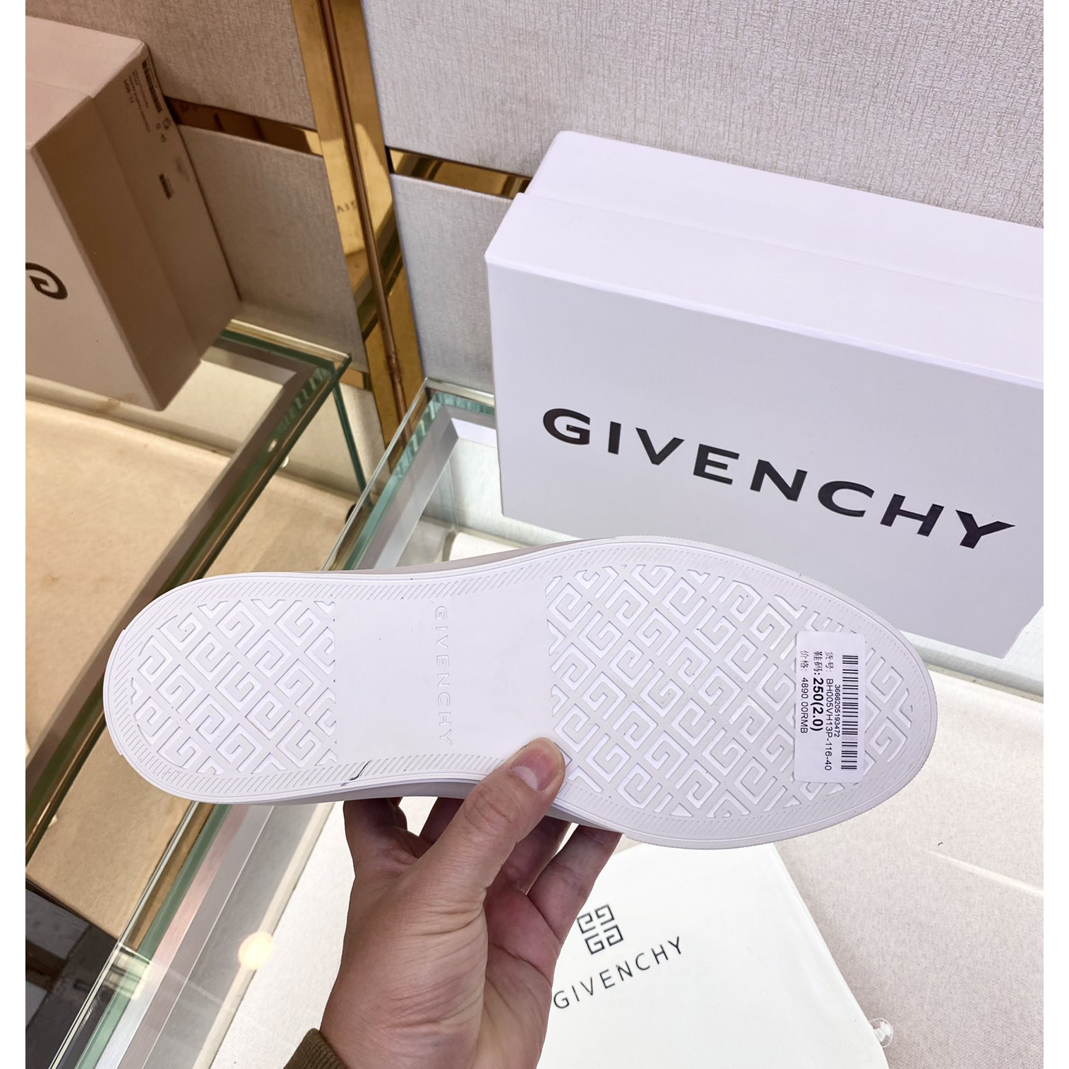 Givenchy Logo Print Low-Top Sneakers - PerfectKickZ