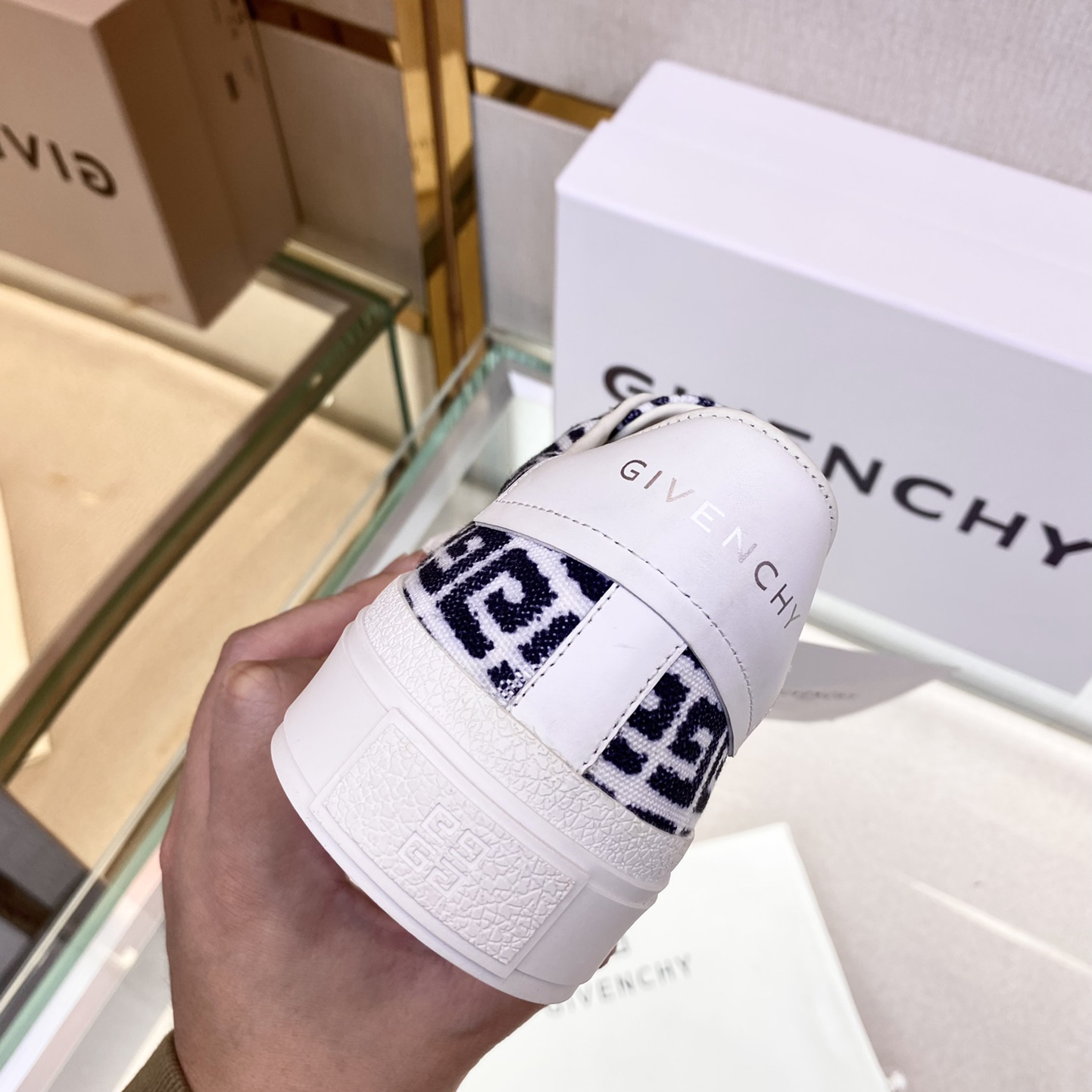 Givenchy Logo Print Low-Top Sneakers - PerfectKickZ