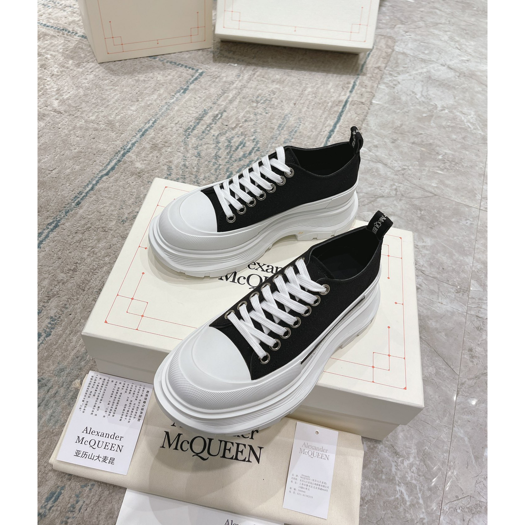 Alexander Mqueen Tread Slick Platform Low Sneakers - PerfectKickZ