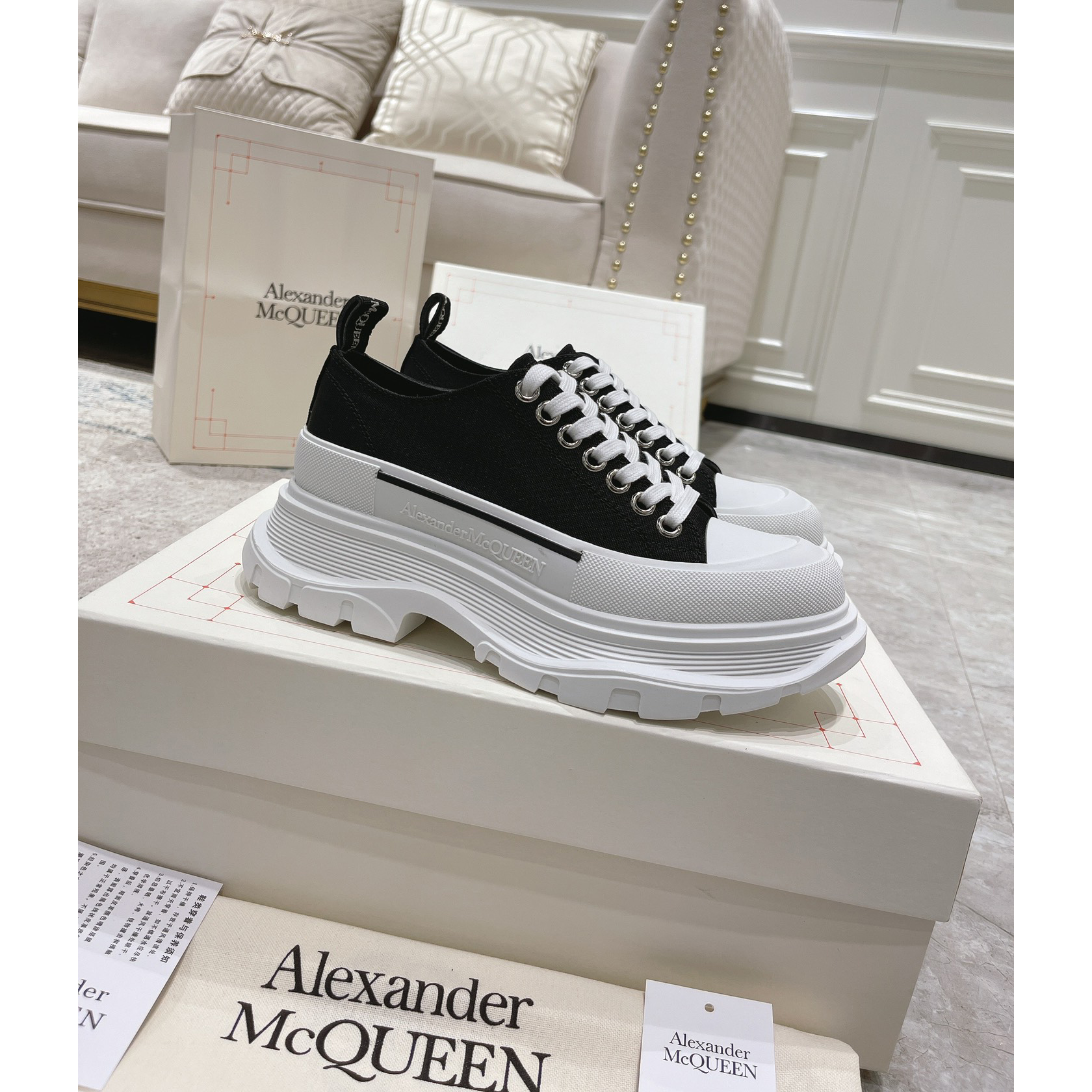 Alexander Mqueen Tread Slick Platform Low Sneakers - PerfectKickZ