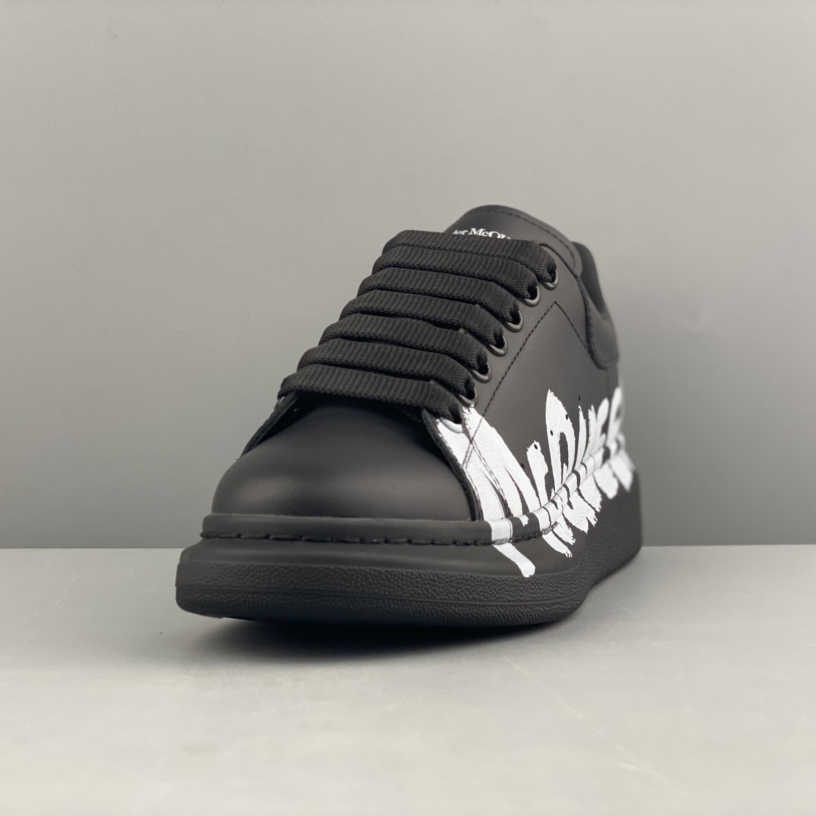 Alexander Mqueen Low-Top Sneakers     - PerfectKickZ