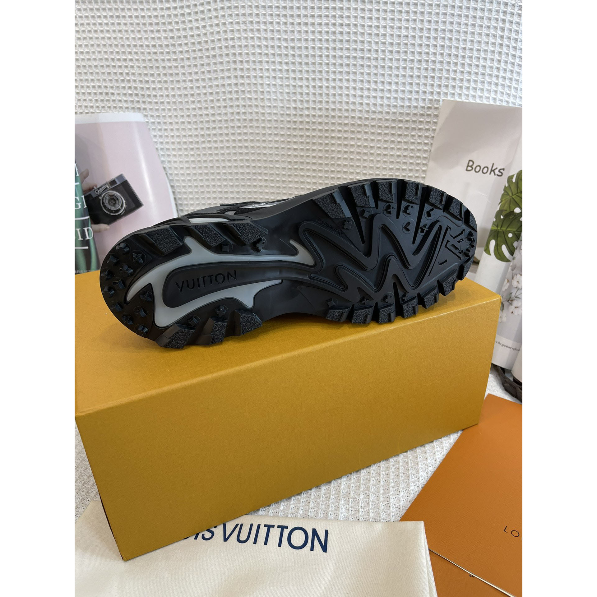 Louis Vuitton Runner Tatic Sneaker - PerfectKickZ